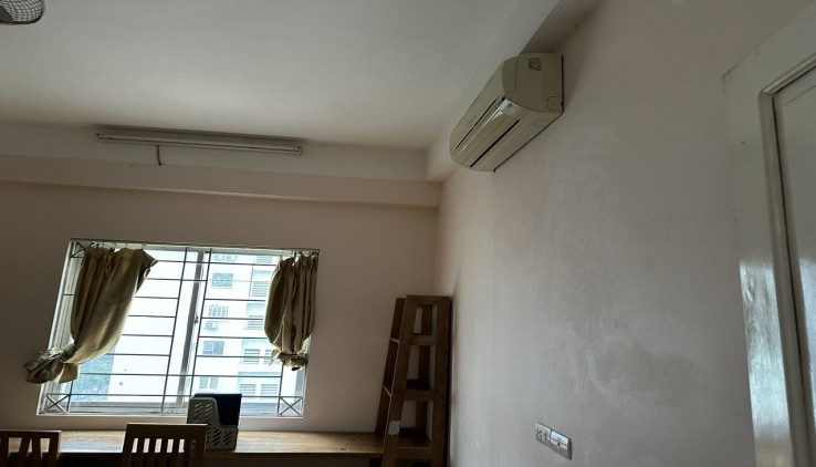 Cho thuê chung cư N4D Khu đô thị Trung Hoà, DT 60m, 2 ngủ, 1 vệ sinh giá chỉ 10 Triệu